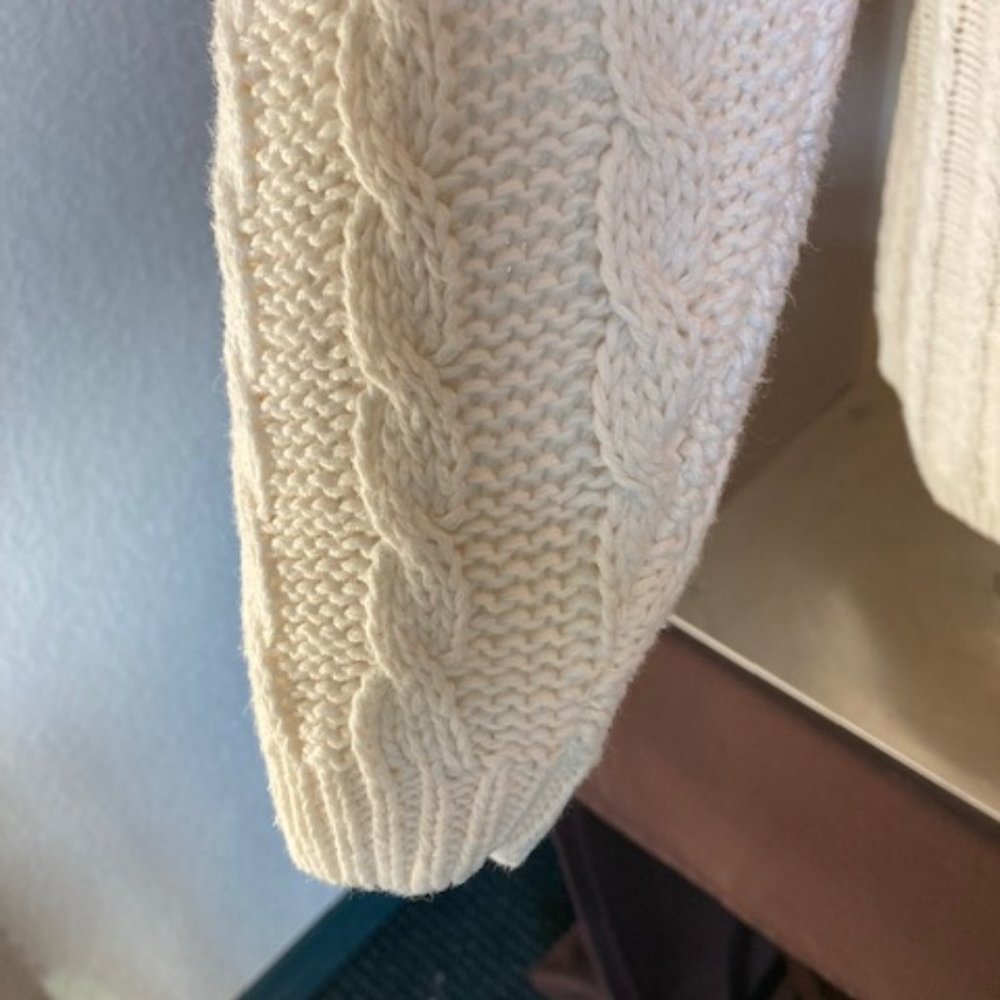 Sweater - Picture 7 of 9
